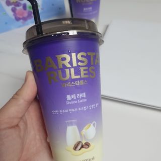 바리스타룰스 돌체 라떼 — 5점을 준 리뷰어가 2023년 4월 올린 사용 사진