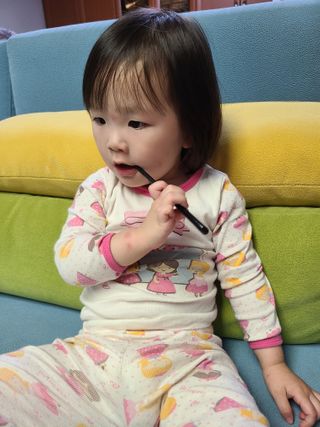 닥터데디스 안심저불소 키즈치약 (라즈베리, 청포도향 중 택 1) 60g +  여행용 미니 치약 15g — 4.5점을 준 리뷰어가 2022년 11월 올린 사용 사진