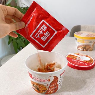 추억의 국민학교 떡볶이 국떡 컵볶이 선물박스 — 5점을 준 리뷰어가 2022년 1월 올린 사용 사진