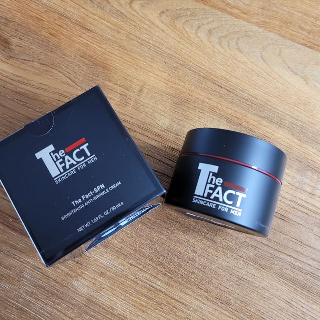 더팩트 에스에프엔 브라이트닝 안티 링클 크림 50ml 리뷰 사진