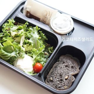 참살이도시락 작심삼일 샐러드도시락 3개 맛보기 새벽배송 또는 택배배송 — 5점을 준 리뷰어가 2021년 8월 올린 사용 사진