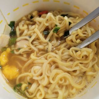 NISSIN 닛신 컵누들  4종 - 씨푸드오리지날, 씨푸드 스파이시, 씨푸드 커리, 씨푸드 XO소스 — 5점을 준 리뷰어가 2022년 5월 올린 사용 사진