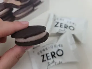 ZERO (초콜릿 칩 쿠키, 카카오 케이크, 후르츠 젤리, 아이스 콜라, 아이스 초코바) — 5점을 준 리뷰어가 2022년 6월 올린 사용 사진