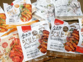 굽네몰 [굽네] 소스가 맛있는 닭가슴살 슬라이스 4종 — 5점을 준 리뷰어가 2021년 11월 올린 사용 사진