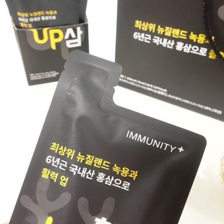 [이뮤니티플러스] 최고급녹용과 국내산 6년근 홍삼으로 활력업!!_ 활력UP삼 30포 1box — 5점을 준 리뷰어가 2022년 5월 올린 사용 사진