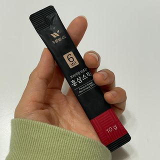 [푸름웰니스] 프리미엄 6년근 홍삼스틱 3mg x 100포 — 5점을 준 리뷰어가 2022년 3월 올린 사용 사진