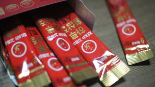 힘내라김홍삼 하루홍삼정스틱 10g x 10포 — 4.5점을 준 리뷰어가 2021년 3월 올린 사용 사진