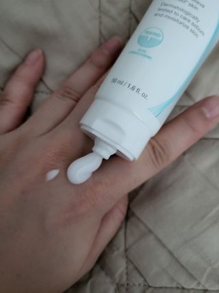 피지오겔 레드수딩 시카밸런스 크림 50ml — 3.5점을 준 리뷰어가 2022년 4월 올린 사용 사진