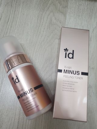 아이디플라코스메틱 아이디 브이로직 마이너스 필링 토너 110ml — 5점을 준 리뷰어가 2022년 5월 올린 사용 사진