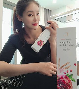 카오리온코스메틱스 곡물 바디 필링 스프레이 — 5점을 준 리뷰어가 2021년 6월 올린 사용 사진