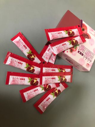헬스업_쁘띠쁘띠석류콜라겐젤리_20g x 14포 — 4.5점을 준 리뷰어가 2021년 2월 올린 사용 사진