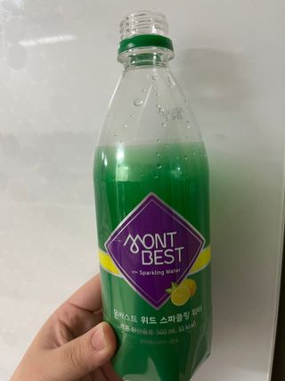 몽베스트 Montbest with Sparkling water Lemon OR Lime 20병(랜덤) — 5점을 준 리뷰어가 2021년 11월 올린 사용 사진
