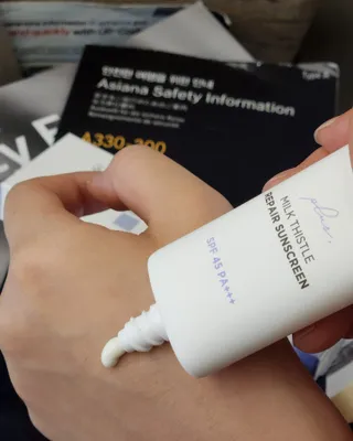바노바기 코스메틱 바노바기 밀크씨슬 리페어 시카 선스크린 플러스 50ml — 5점을 준 리뷰어가 2023년 2월 올린 사용 사진
