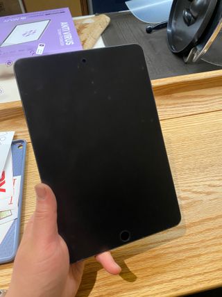아클리브 Premium 항균 항바이러스 액정 보호필름(iPad) — 4.5점을 준 리뷰어가 2022년 9월 올린 사용 사진
