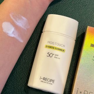 아이레시피 모이스트터치 스포츠 선밀크 50ml (SPF50+ PA+++) — 5점을 준 리뷰어가 2023년 6월 올린 사용 사진