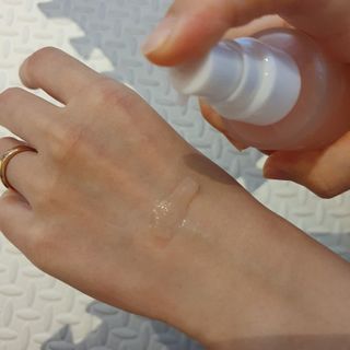 산다화 더블 이펙트 안티 링클 세럼 50ml — 5점을 준 리뷰어가 2022년 10월 올린 사용 사진