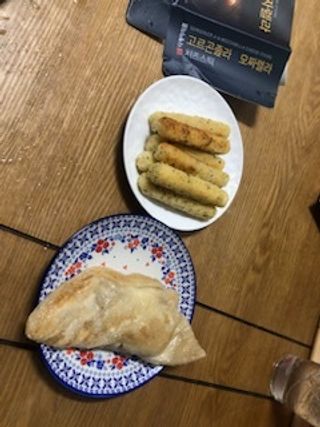 디케이식품(주) 고르곤졸라&모짜렐라 치즈스틱 400g — 5점을 준 리뷰어가 2023년 3월 올린 사용 사진