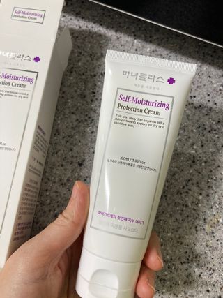 셀프 모이스처라이징 프로텍션 크림 셀프 모이스처라이징 프로텍션크림 — 4점을 준 리뷰어가 2022년 3월 올린 사용 사진