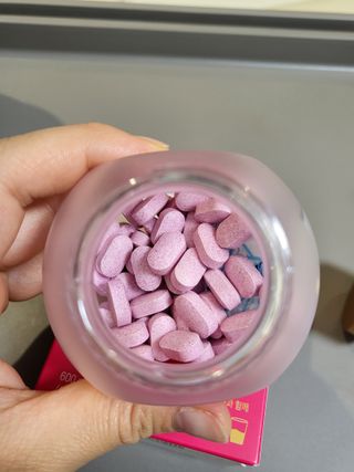 트루헬퍼 쁘띠특급 글루타치온 히알루론산 1박스 2개월분 — 4.5점을 준 리뷰어가 2023년 2월 올린 사용 사진