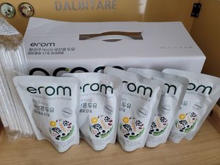 이롬 황성주 박사의 국산콩 두유 검은콩과 17곡 프리미엄 — 5점을 준 리뷰어가 2021년 5월 올린 사용 사진