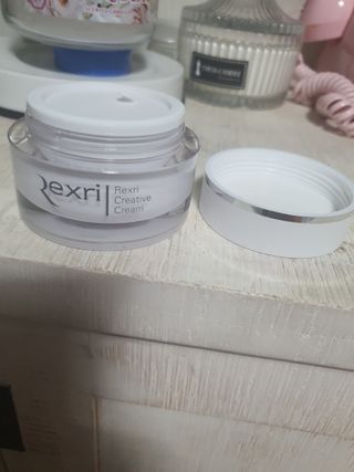 렉스리 크리에이티브 크림  Rexri Creative Cream — 5점을 준 리뷰어가 2021년 10월 올린 사용 사진