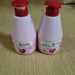 [과일나라] 피부가 마시는 딸기우유 바디클렌저&바디로션 — 5점을 준 리뷰어가 2022년 10월 올린 사용 사진