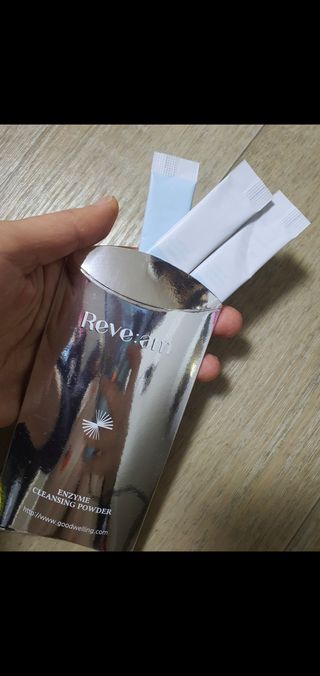 나우 [리브엠] 화해 1등 클렌징 파우더! 모공&피지 말끔순삭 — 4점을 준 리뷰어가 2024년 1월 올린 사용 사진