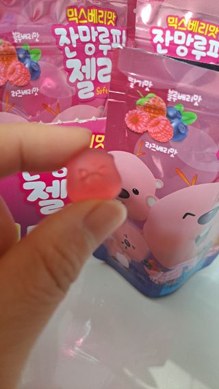 [팔도] 잔망루피젤리 믹스베리맛 42g 8개 — 5점을 준 리뷰어가 2022년 2월 올린 사용 사진