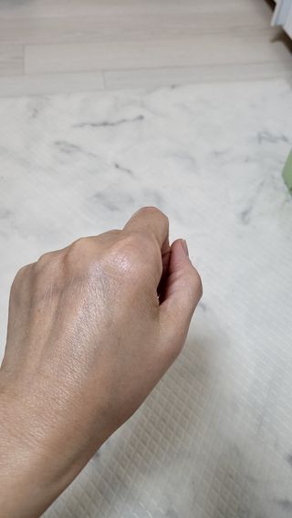 프리마인 메이크업과 들뜨는 각질까지 한방에 깐달걀로! 순하기까지한 셀베이스 그린티클렌저(200ml) — 5점을 준 리뷰어가 2023년 4월 올린 사용 사진