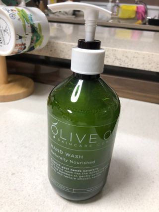 올리브 오일 스킨케어 컴퍼니 [OOSC] 촉촉 깨끗 내추럴리 너리시드 핸드워시 500ml — 5점을 준 리뷰어가 2021년 5월 올린 사용 사진