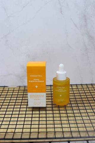체르엠 스템앤셀 비타민 브라이트닝 에센스 30ml 1개 — 5점을 준 리뷰어가 2021년 9월 올린 사용 사진