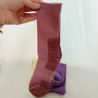 [사이즈가 있는 양말 필로이] 여자 트레킹 양말 3족 세트【 S, M, L 】3가지 사이즈_컬러 별로 1족씩 — 5점을 준 리뷰어가 2022년 10월 올린 사용 사진