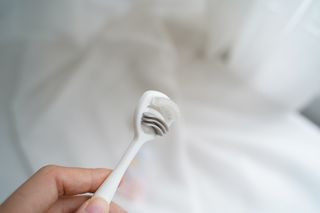 크리오 클리어스 혀백태제거 구취관리 혀클리너 — 4.5점을 준 리뷰어가 2021년 3월 올린 사용 사진