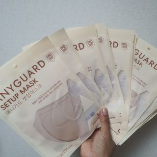 애니가드 셋업마스크 4컬러 각 10매입 [크리미베이지, 캐시미어로즈, 초콜렛브라운, 미드나잇네이비] — 5점을 준 리뷰어가 2022년 2월 올린 사용 사진