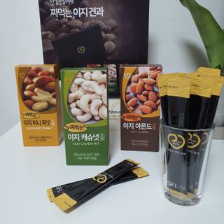 짜먹는 이지견과 짜먹는 이지아몬드, 짜먹는 이지허니피넛, 짜먹는 이지캐슈넛 각 10g X  10포 — 5점을 준 리뷰어가 2021년 1월 올린 사용 사진