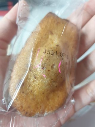 [메종콜리브리] 프랑스 마들렌 메종콜리브리 헤이즐넛 마들렌 2팩 — 5점을 준 리뷰어가 2022년 2월 올린 사용 사진