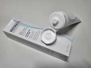 피지오겔 레드수딩 시카밸런스 크림 50ml — 5점을 준 리뷰어가 2022년 4월 올린 사용 사진