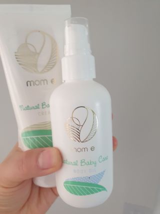 mom e 맘이 내추럴 베이비 케어 크림+바디오일 — 5점을 준 리뷰어가 2021년 1월 올린 사용 사진