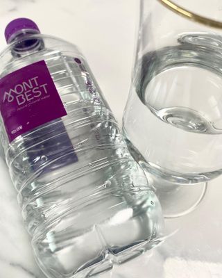 몽베스트 MONTBEST 1L 12입 — 5점을 준 리뷰어가 2022년 6월 올린 사용 사진