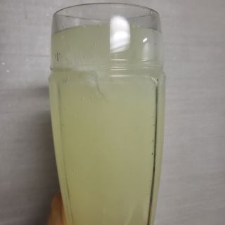몽베스트 Montbest with Sparkling water Lime20병 — 5점을 준 리뷰어가 2021년 10월 올린 사용 사진