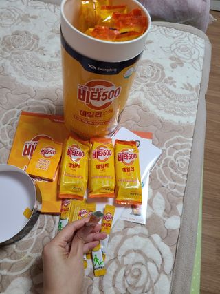 광동생활건강 [광동] 제니비타민C 비타500데일리스틱 180포+제니등신대+제니스티커 — 5점을 준 리뷰어가 2021년 12월 올린 사용 사진