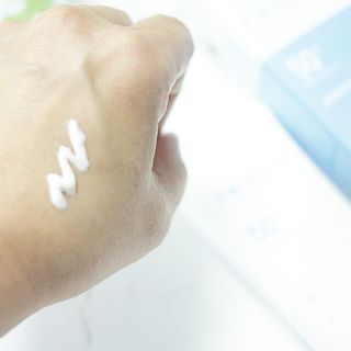 [후르디아] 혼합자차 선 에센스+톤업 선크림 2종 — 5점을 준 리뷰어가 2021년 6월 올린 사용 사진