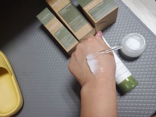 마리엔메이 센서티브 수딩 젤 크림 + 어성초 티트리 추출물 세럼 + 어성초 티트리 모공 클렌징 폼 — 5점을 준 리뷰어가 2021년 9월 올린 사용 사진