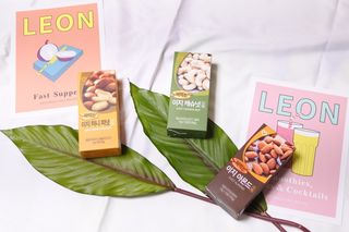 짜먹는 이지견과 짜먹는 이지아몬드, 짜먹는 이지허니피넛, 짜먹는 이지캐슈넛 각 10g X  10포 — 5점을 준 리뷰어가 2021년 2월 올린 사용 사진