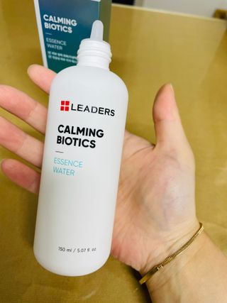 리더스코스메틱 리더스 카밍 바이오틱스 에센스 워터 — 5점을 준 리뷰어가 2021년 8월 올린 사용 사진
