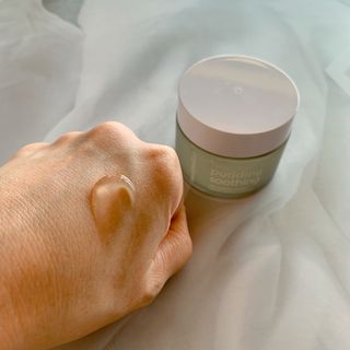 [NEW_버진팜스 푸딩수딩] 투명 푸딩젤이 선사하는 빠른 진정과 깨끗한 피부결 정돈 — 4.5점을 준 리뷰어가 2021년 9월 올린 사용 사진