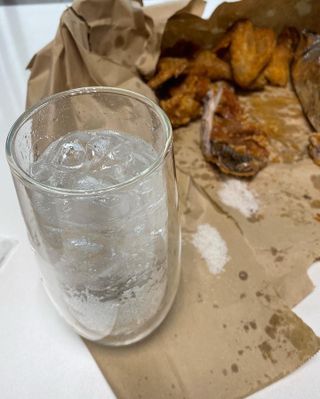 몽베스트 Montbest with Sparkling water Plain 20병 — 5점을 준 리뷰어가 2022년 5월 올린 사용 사진