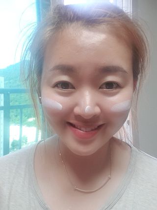 메타포레 12PM  카밍 선스크린 — 5점을 준 리뷰어가 2021년 8월 올린 사용 사진