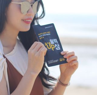 [이뮤니티플러스] 최고급녹용과 국내산 6년근 홍삼으로 활력업!!_ 활력UP삼 30포 1box — 5점을 준 리뷰어가 2022년 5월 올린 사용 사진