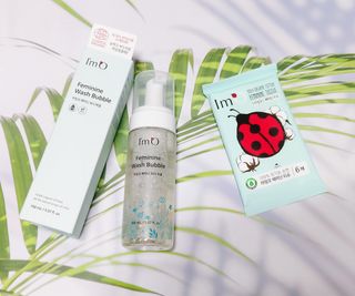 아임오 페미닌워시 150ML + 페미닌티슈6입 + 아임오스티커 + 쿠폰북 — 5점을 준 리뷰어가 2021년 10월 올린 사용 사진